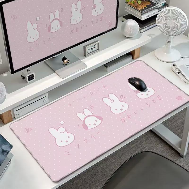 かわいいミッフィーうさぎの大型マウスパッド、カワイイバニーヘ - Office Furniture Brands のレビューと価格